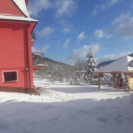 Malinowy Domek Mlynczyska Exterior photo